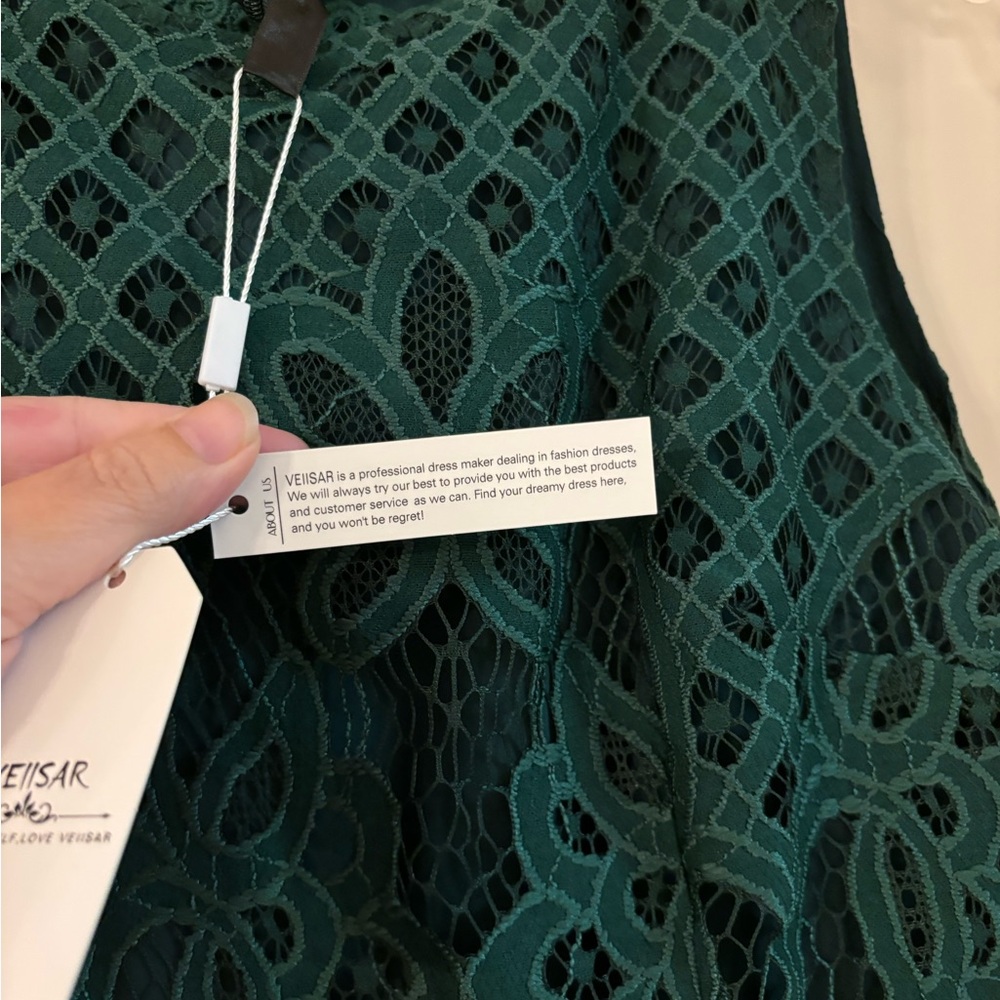 ✨ Emerald Green Lace Midi Dress – Size XL - Picture 5 of 16